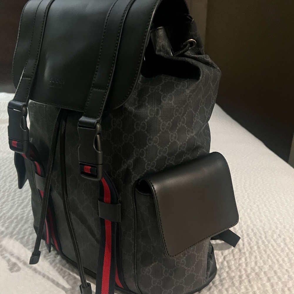 Gucci GG supreme mens backpack 100% Authentic, No Damage, Dust Bag, No box - Picture 5 of 14